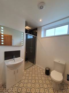 Armoury - Shower room